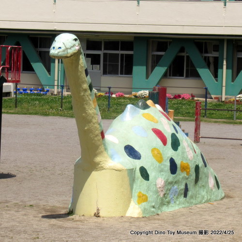 船橋市立豊富小学校（千葉県船橋市）こんなところで恐竜発見！