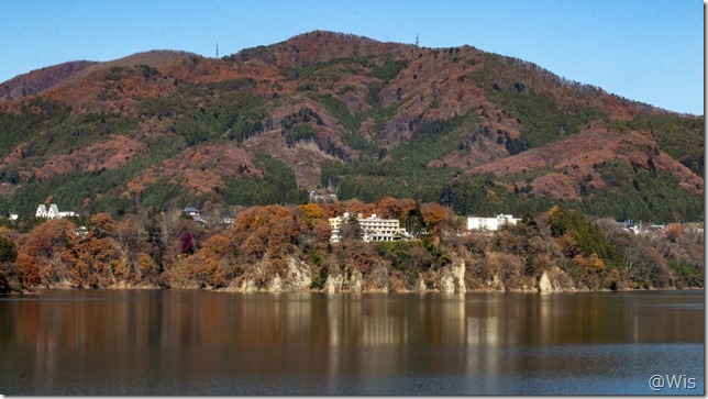 赤谷湖の紅葉