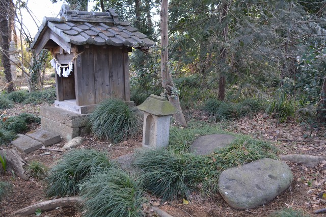 川田谷　諏訪神社の力石
