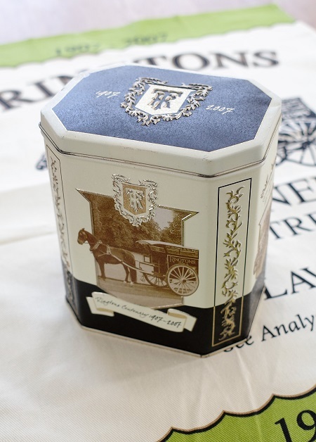 Ringtons Tea 紅茶商の100周年記念グッズはリントニアンにとっても宝物。だから貴重なグッズです！