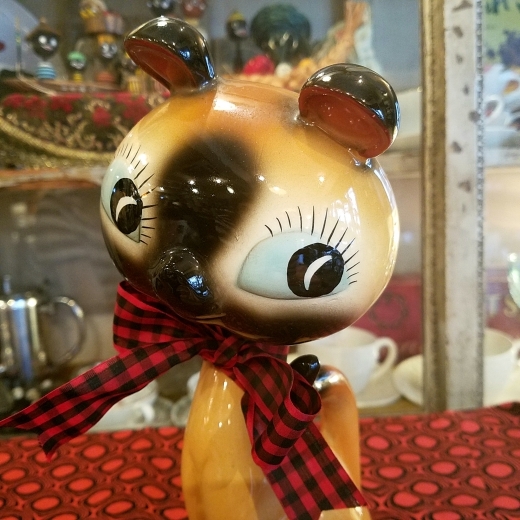 レトロかわいいネコの陶器人形（置物） - [Sold Out]過去の販売商品